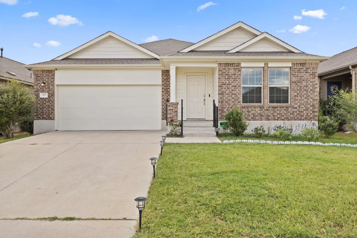 Bastrop, TX 78602,127 George Kimble CV