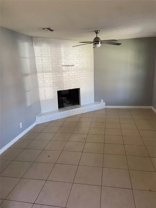 Austin, TX 78758,905 Fieldwood DR