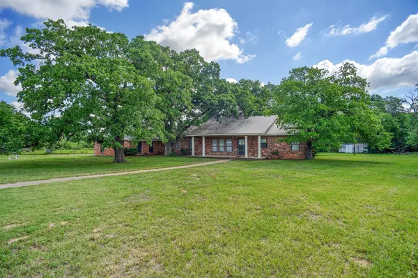 1674 Old McDade RD #A, Elgin, TX 78621