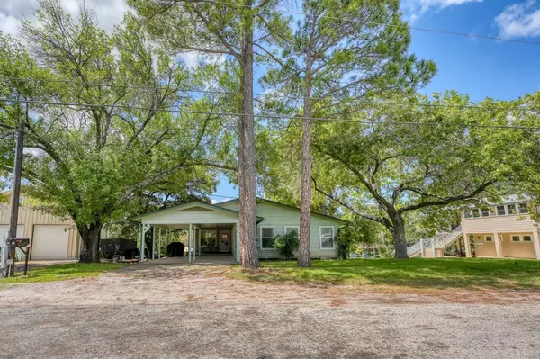 Sunrise Beach, TX 78643,132 Glen Oaks DR