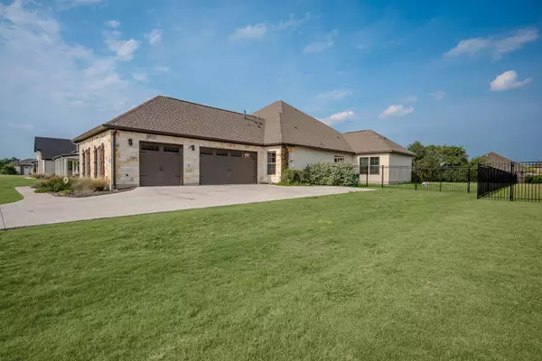 Dripping Springs, TX 78620,227 Dally CT