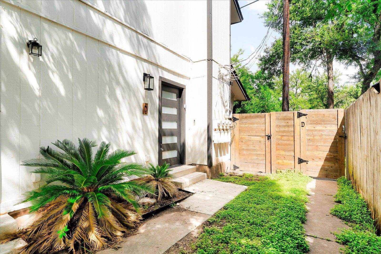 West Lake Hills, TX 78746,1511 Camp Craft RD #D