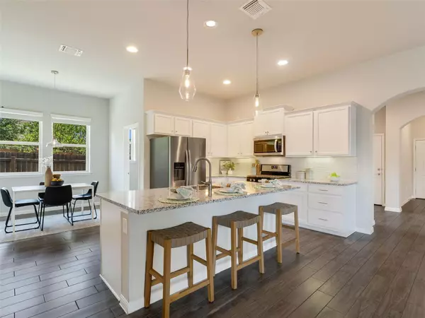 Austin, TX 78744,7816 Vista Mejor DR