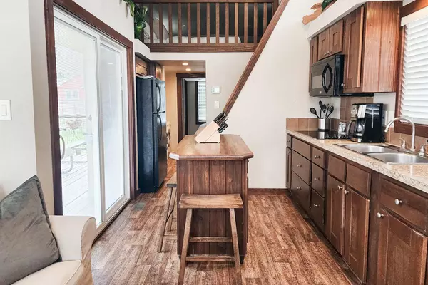 Staples, TX 78670,276 Park Ave