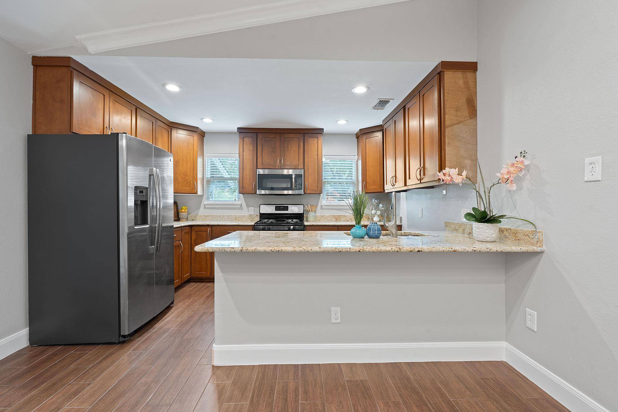 Austin, TX 78721,1101 Mahan DR