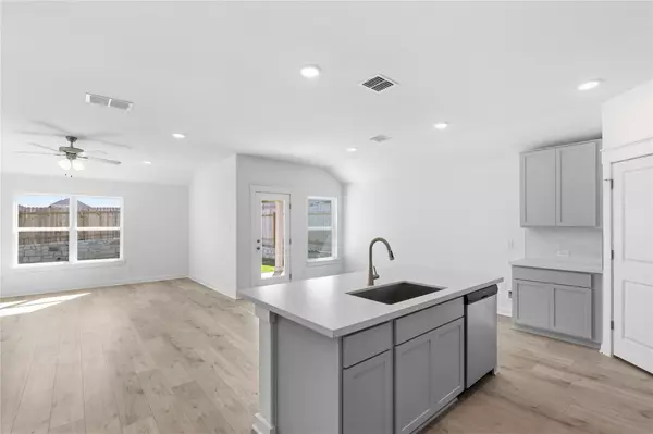 Jarrell, TX 76537,109 Lonely Lobo DR