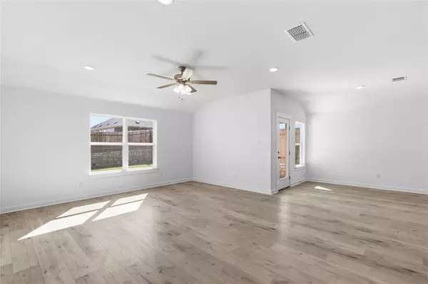 Jarrell, TX 76537,109 Lonely Lobo DR