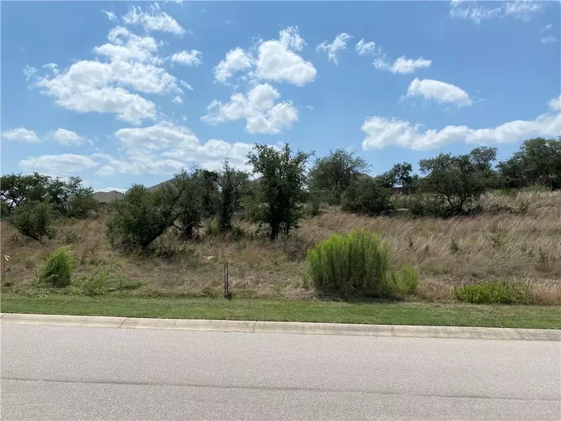 7508 Tessera PKWY, Lago Vista, TX 78645