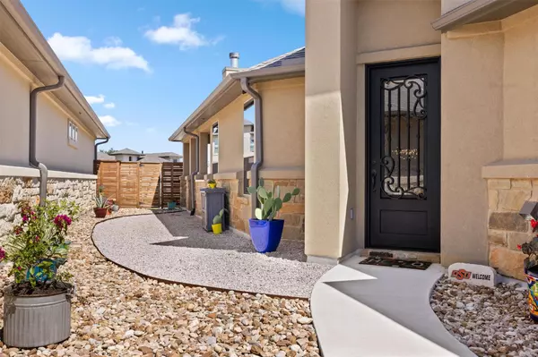 Georgetown, TX 78628,905 Indian Hawthorne DR #G