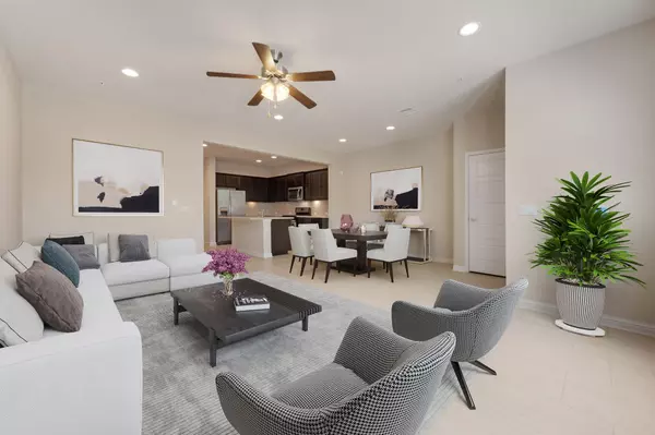 Austin, TX 78741,6814 E Riverside DR #53