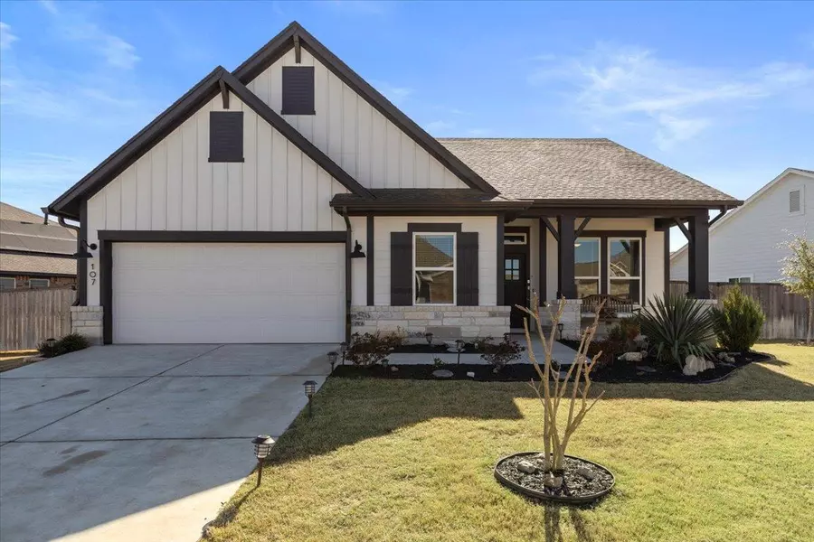 107 Freeman Day DR, Bastrop, TX 78602