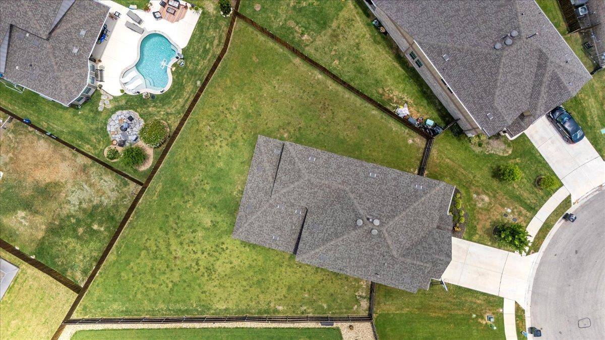 Liberty Hill, TX 78642,528 Compania CV