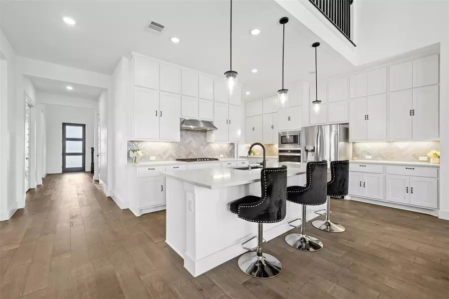 172 Shady Hill LOOP, Liberty Hill, TX 78642