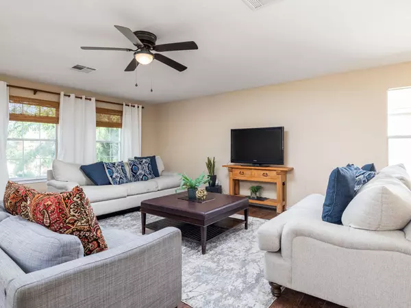 Hutto, TX 78634,235 Herrera TRL