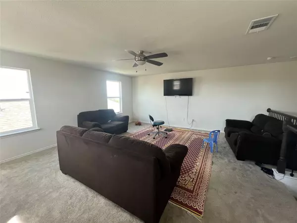 Elgin, TX 78621,112 W Point WAY