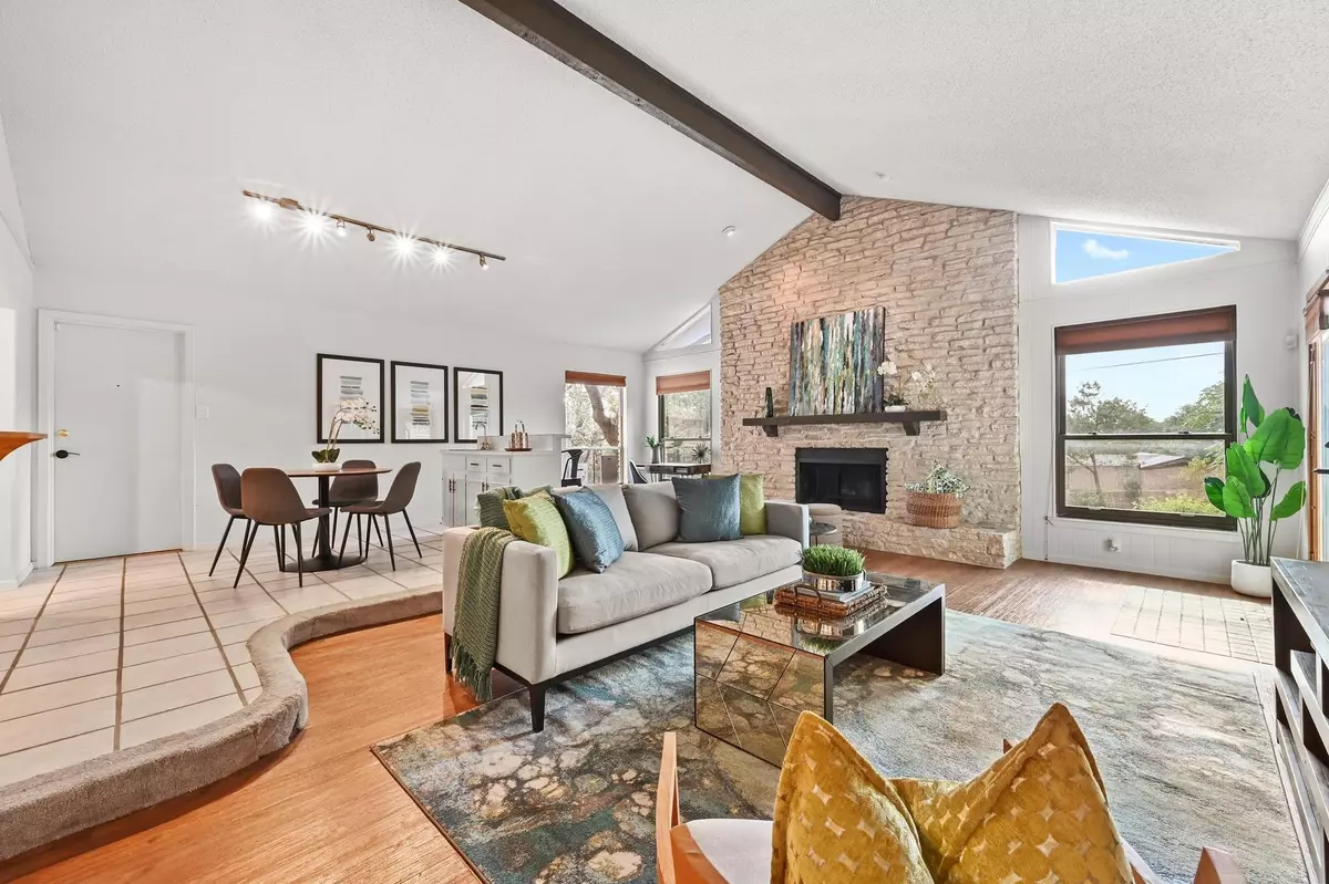 Austin, TX 78736,6803 Silvermine DR