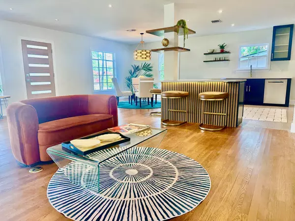 Austin, TX 78722,4406 Airport BLVD