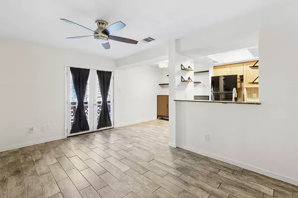 3627 Menchaca RD #116, Austin, TX 78704