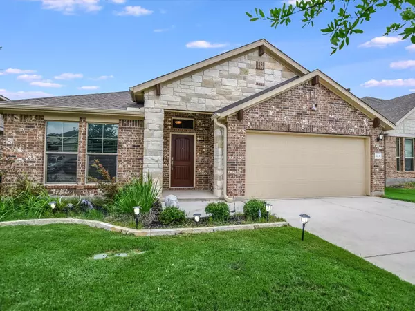 124 Falkland ST, Hutto, TX 78634