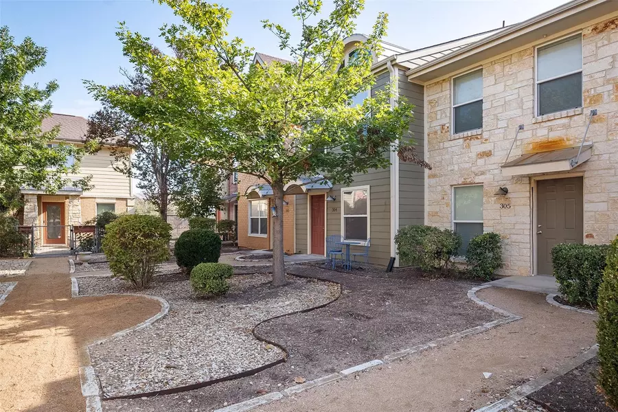 1101 Grove BLVD #304, Austin, TX 78741