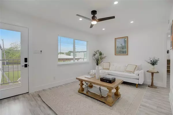 Austin, TX 78723,1200 E 52nd ST #207