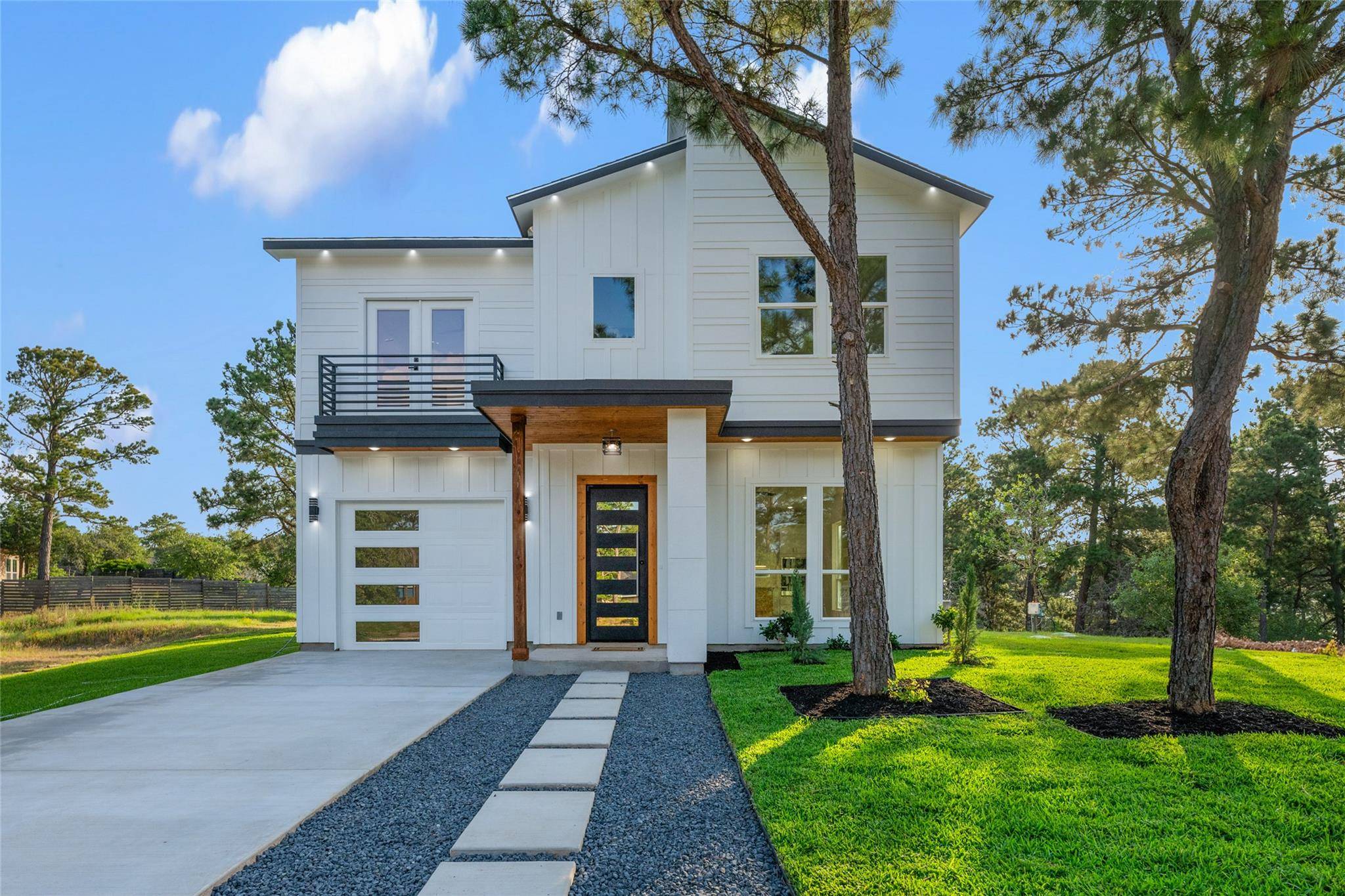121 Mokolii CT, Bastrop, TX 78602