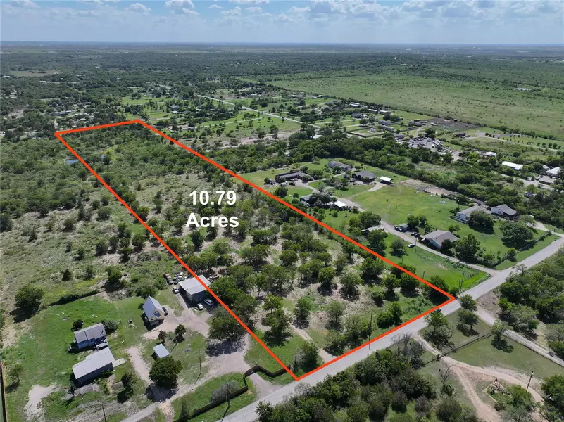 983 Longhollow Rd RD, Dale, TX 78616