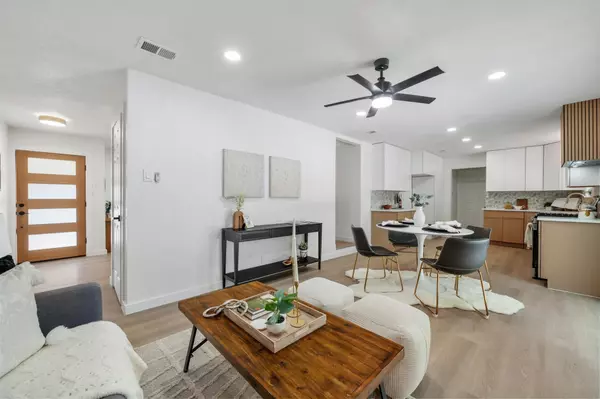 Austin, TX 78745,5008 Buckskin PASS