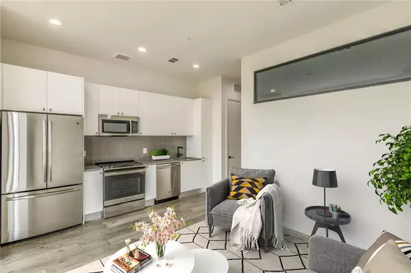 Austin, TX 78702,800 Embassy DR #407