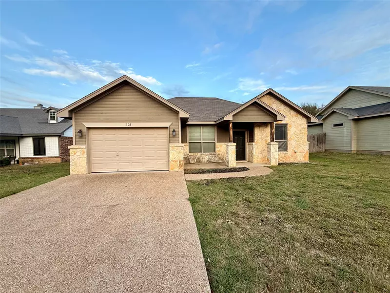 121 Flat Creek DR, Robinson, TX 76706