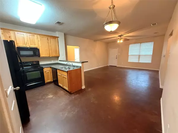 Robinson, TX 76706,121 Flat Creek DR