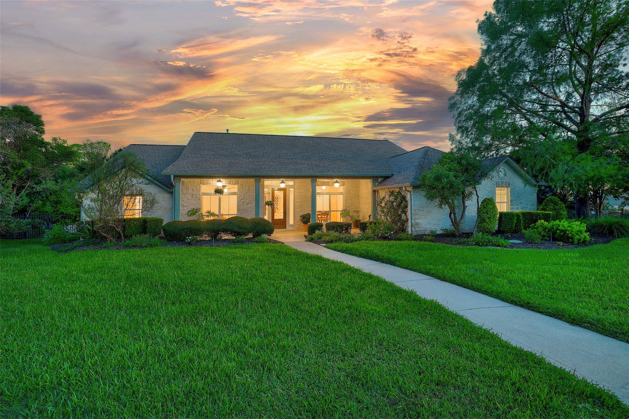 1500 El Cielo, Leander, TX 78641