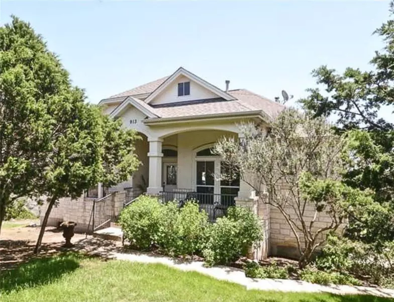 913 Palos Verdes DR, Leander, TX 78641