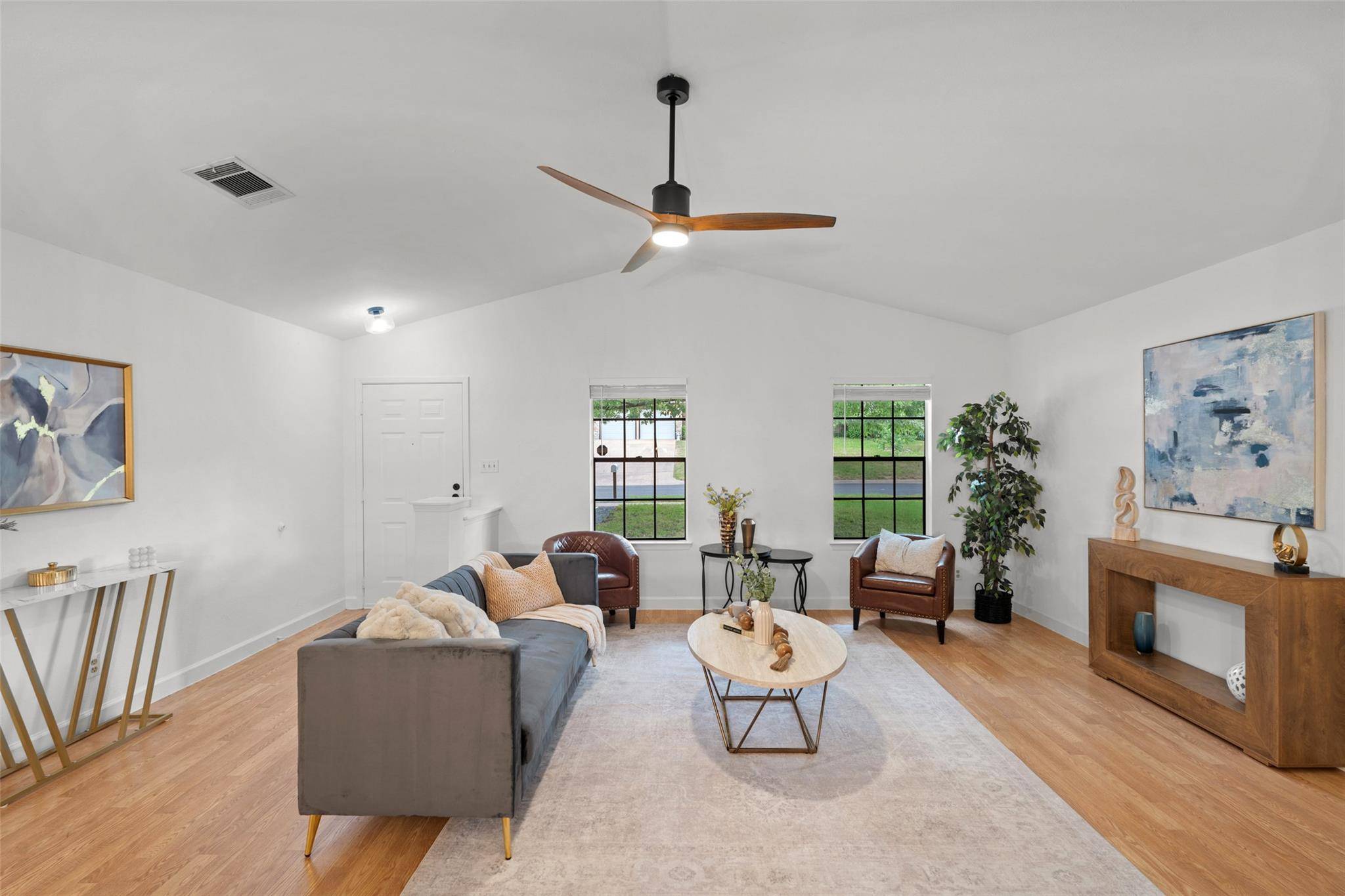 Austin, TX 78745,8400 Dixon DR