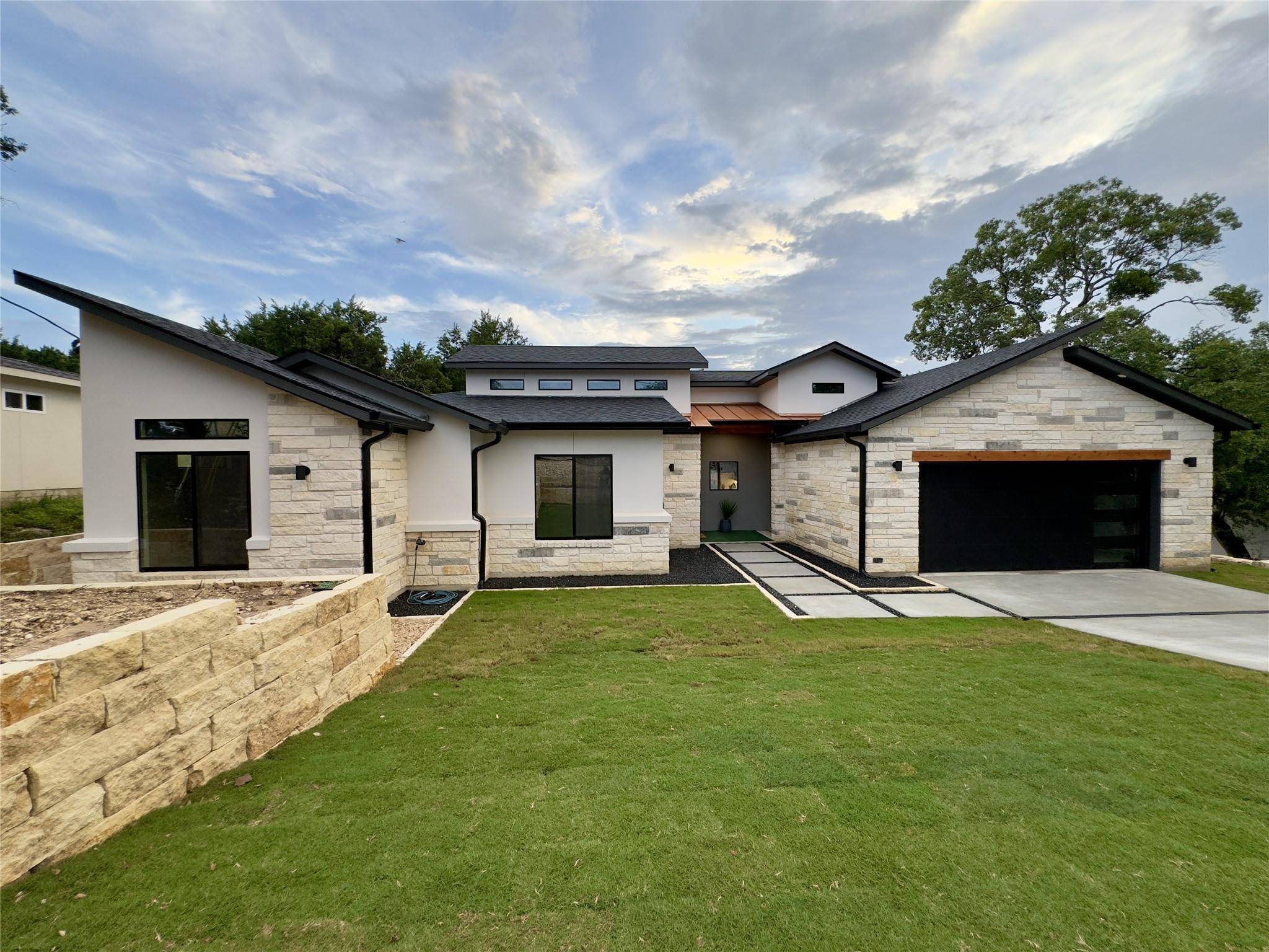 Lago Vista, TX 78645,4400 LINDBERG LN