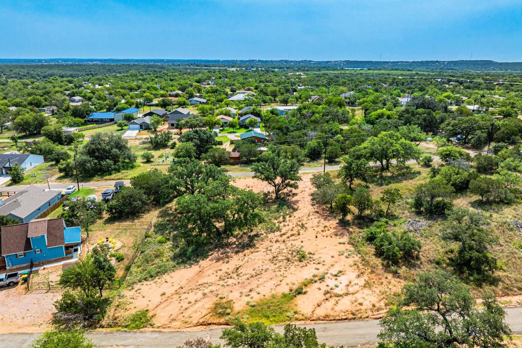 833 Maple LN, Cottonwood Shores, TX 78657