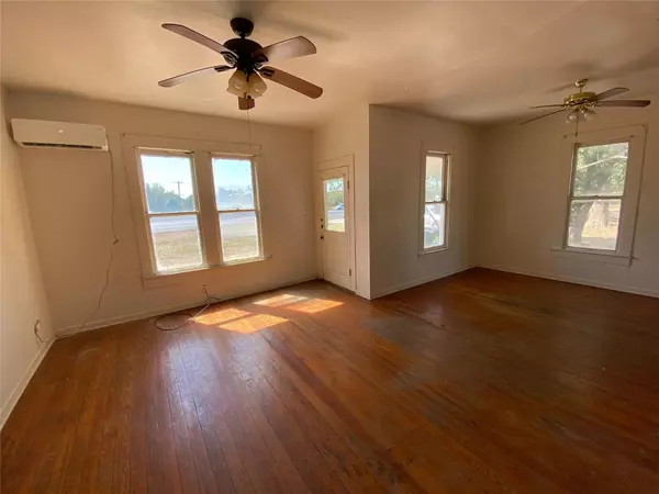 Elgin, TX 78621,700 Highway 290 E