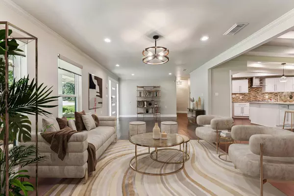 Austin, TX 78731,5718 Highland Hills DR