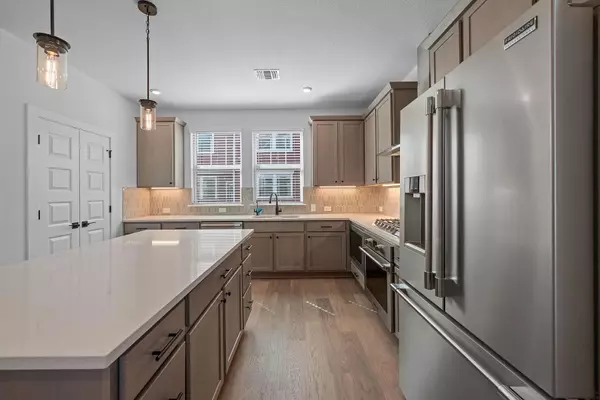 Austin, TX 78747,6307 Stockman DR #4