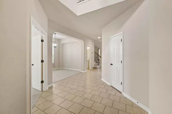 Austin, TX 78739,12105 Pepperidge DR