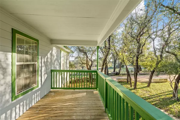 Spicewood, TX 78669,713 Jim Bowie DR