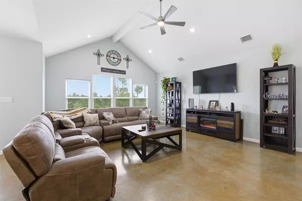 Smithville, TX 78957,152 Spring Hollow TRL