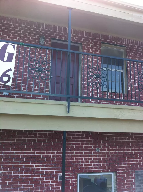 San Marcos, TX 78666,314 E Hutchison ST