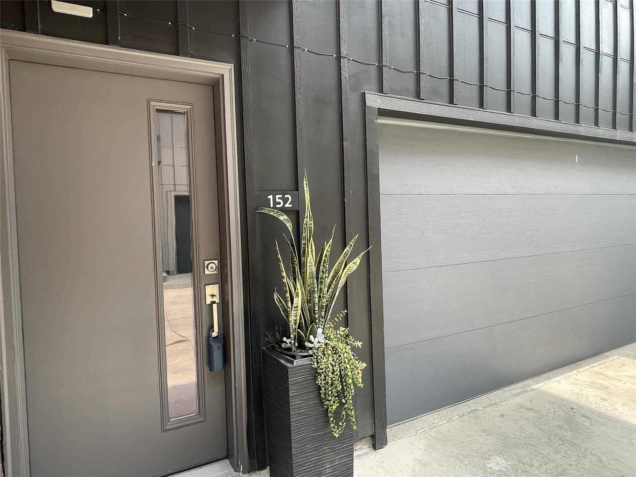 Austin, TX 78745,5924 S Congress Ave #152S