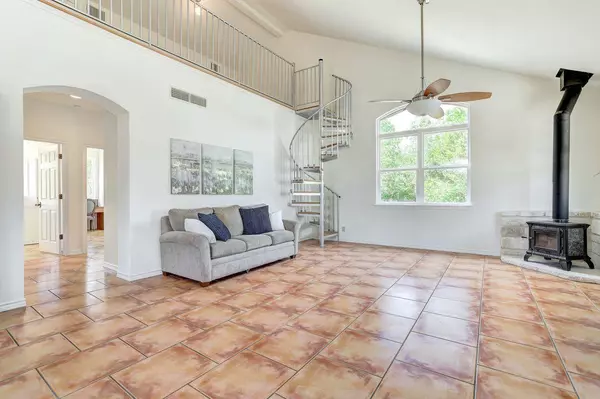 Liberty Hill, TX 78642,195 Live Oak