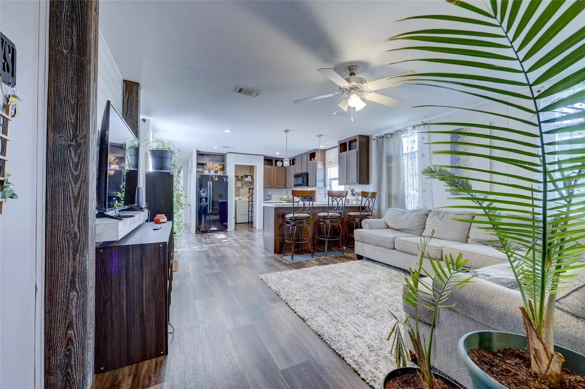 Dale, TX 78616,290 Margarita DR