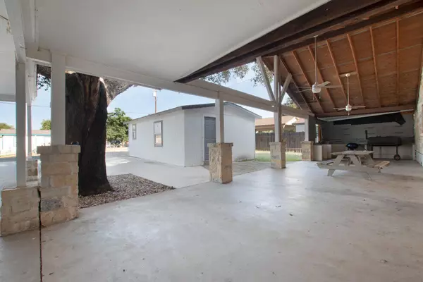 Burnet, TX 78611,314 Seneca DR