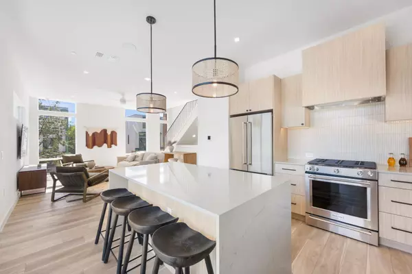 10814 Hermosillo DR, Austin, TX 78758