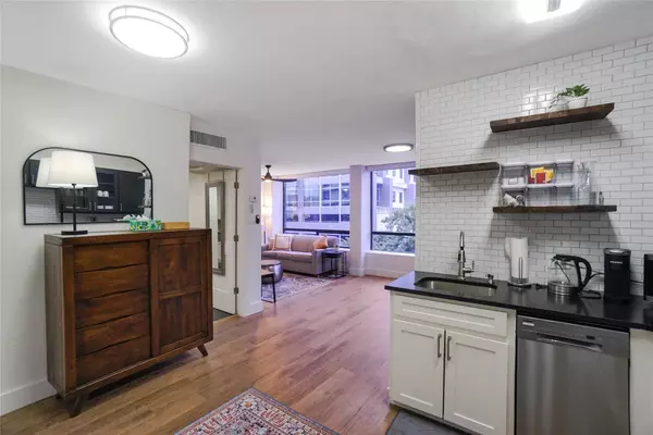 Austin, TX 78701,1212 Guadalupe ST #310