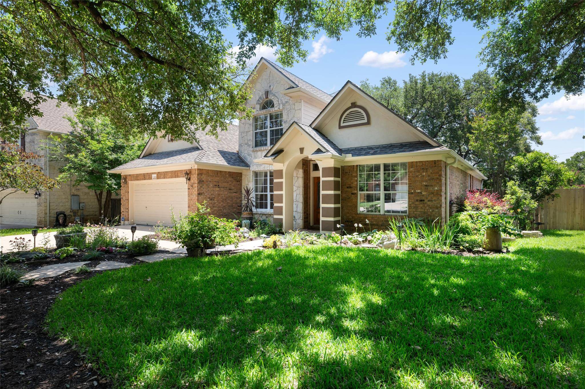 2021 Inverness DR, Round Rock, TX 78681